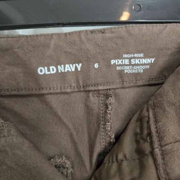 Old Navy_Brown_High Rise Pixie Skinny_Secret Smooth Pockets_Size 6 - Picture 2 of 3